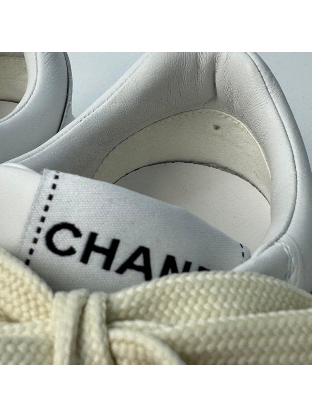 Chanel CC Logo Leather Sneakers - Picture 13 of 13